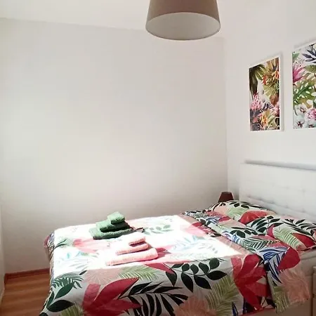 Redlowo Apartamento *